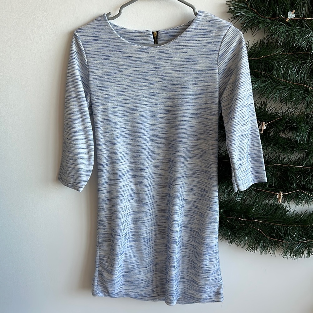 Mid sleeve blue and white dress - size small